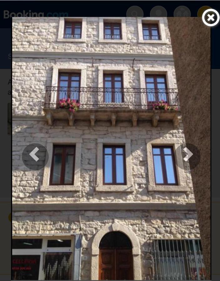 Guest House Le Gemelle Luras Екстер'єр фото